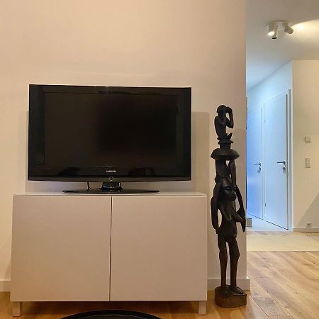 Modern Studio Gardenia_Gartenwohnung Alte Donau Виена Екстериор снимка