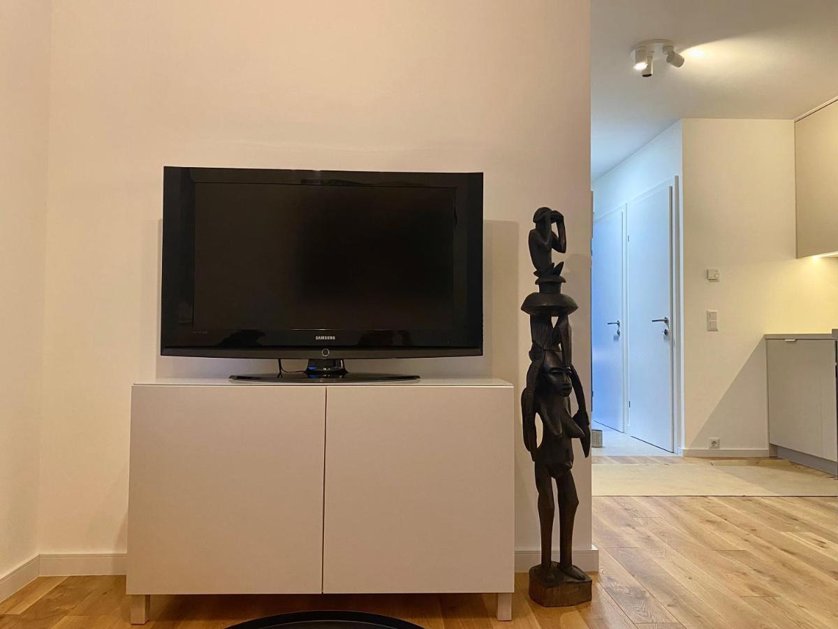 Modern Studio Gardenia_Gartenwohnung Alte Donau Виена Екстериор снимка